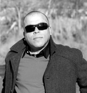 Foto del escritor Víctor Vegas. Crédito. José Luis de la Mata Sacristán